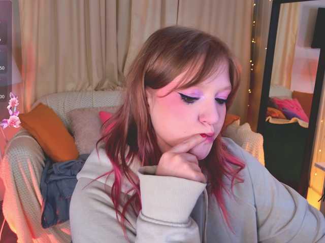 CrazyWine's BongaCams show and profile