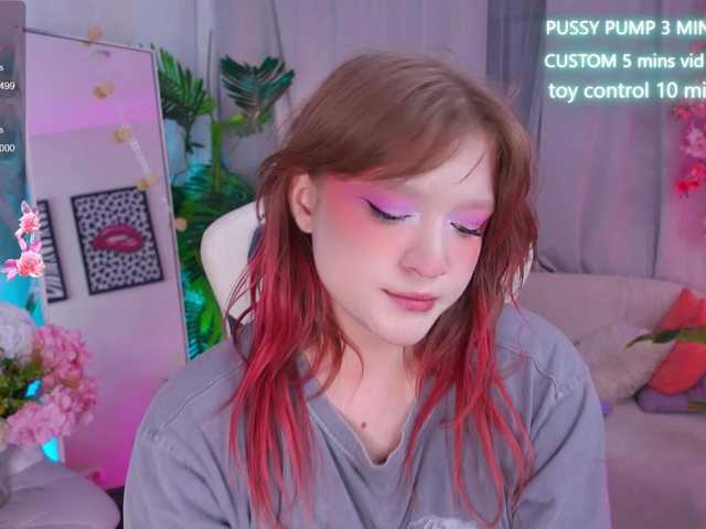 CrazyWine from BongaCams is Freechat