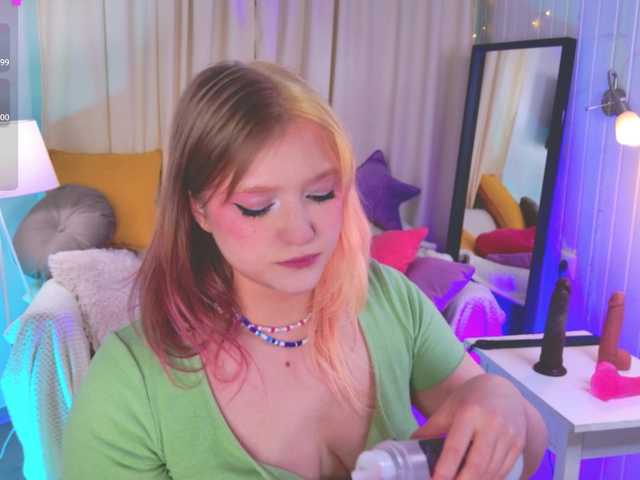 CrazyWine's BongaCams show and profile