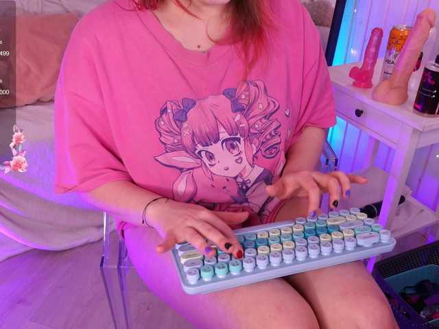 CrazyWine's BongaCams show and profile