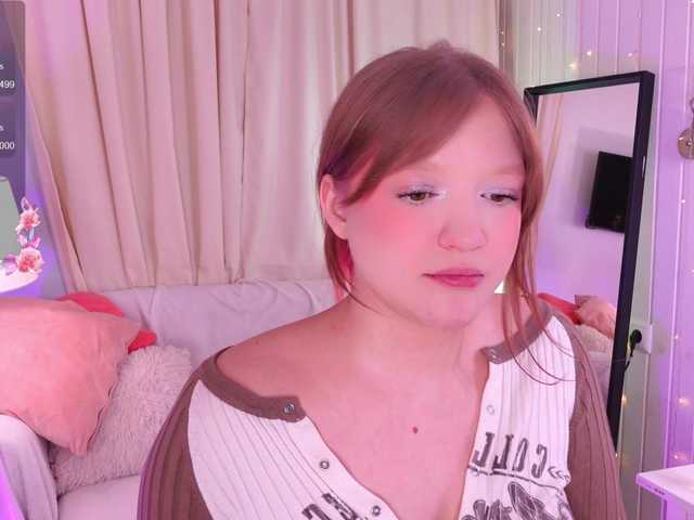 CrazyWine's BongaCams show and profile