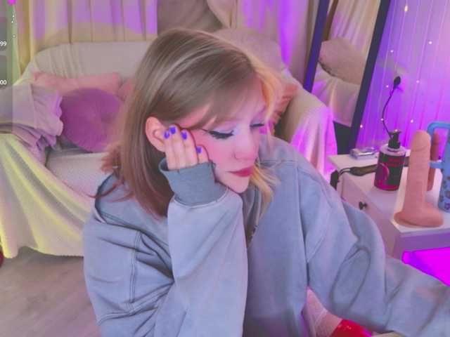 CrazyWine's BongaCams show and profile