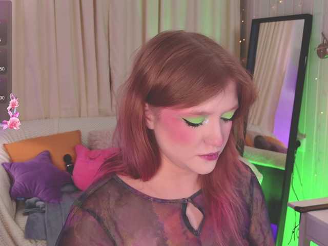 CrazyWine's BongaCams show and profile