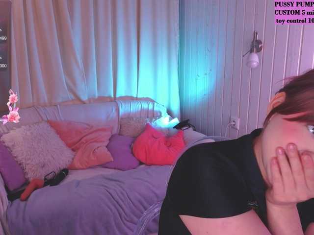 CrazyWine's BongaCams show and profile