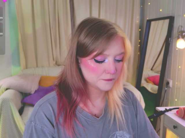 CrazyWine's BongaCams show and profile