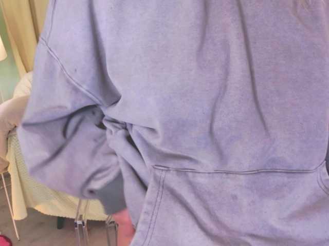 CrazyWine's BongaCams show and profile