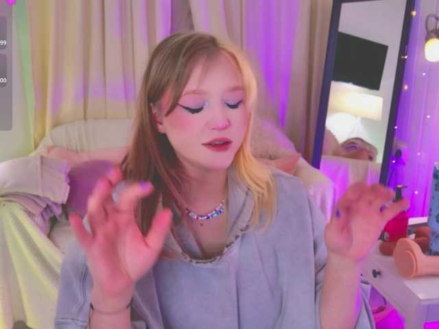 CrazyWine's BongaCams show and profile