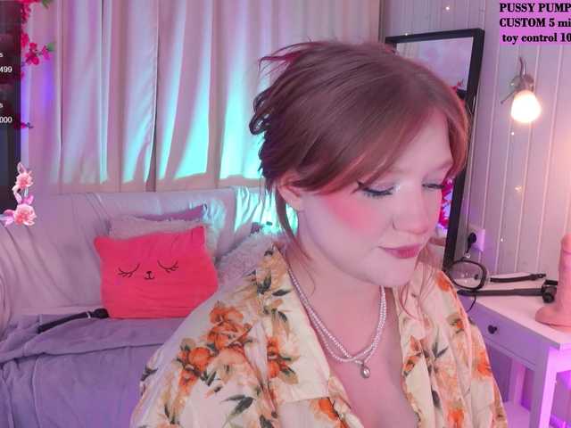 CrazyWine's BongaCams show and profile