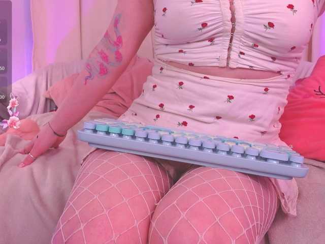 CrazyWine from BongaCams is Freechat