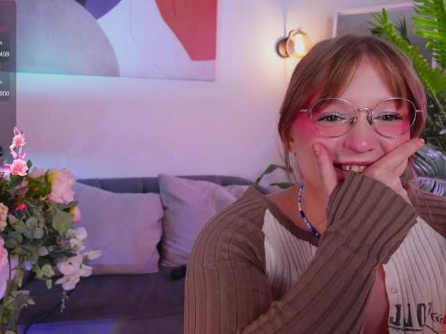 CrazyWine from BongaCams