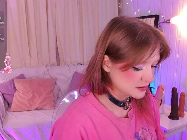 CrazyWine's BongaCams show and profile