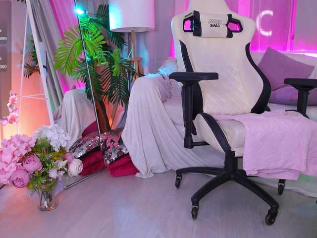 CrazyWine from BongaCams is Freechat