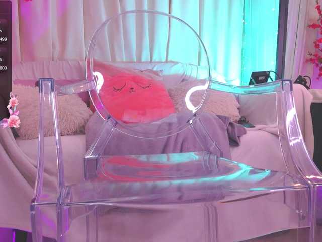 CrazyWine's BongaCams show and profile