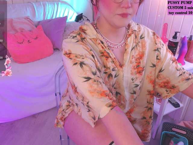 CrazyWine's BongaCams show and profile