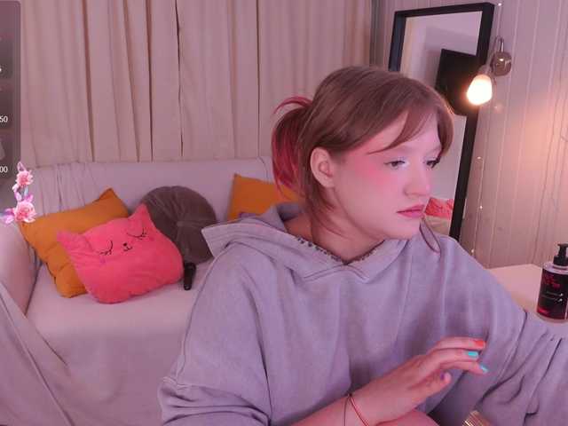 CrazyWine's BongaCams show and profile