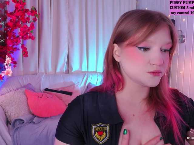 CrazyWine's BongaCams show and profile