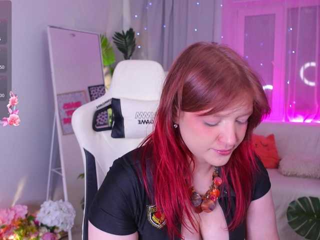 CrazyWine on BongaCams