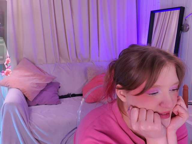 CrazyWine's BongaCams show and profile