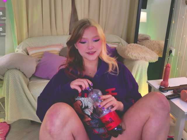 CrazyWine's BongaCams show and profile