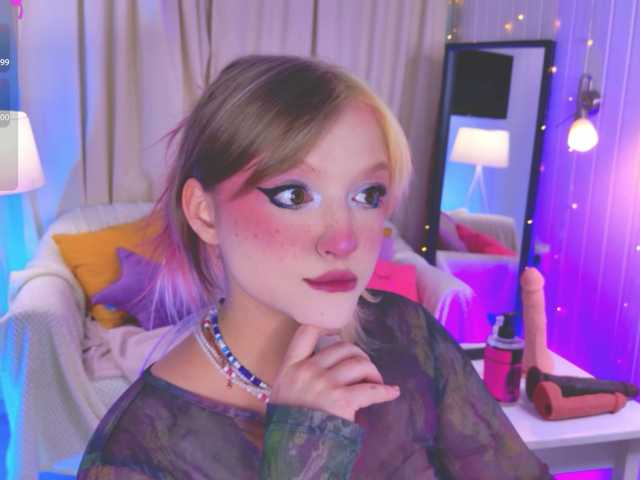 CrazyWine's BongaCams show and profile