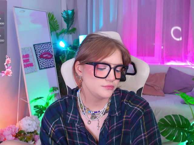 CrazyWine from BongaCams is Freechat