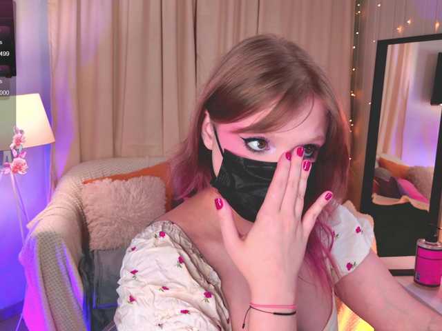 CrazyWine's BongaCams show and profile