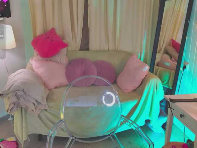 CrazyWine's BongaCams show and profile