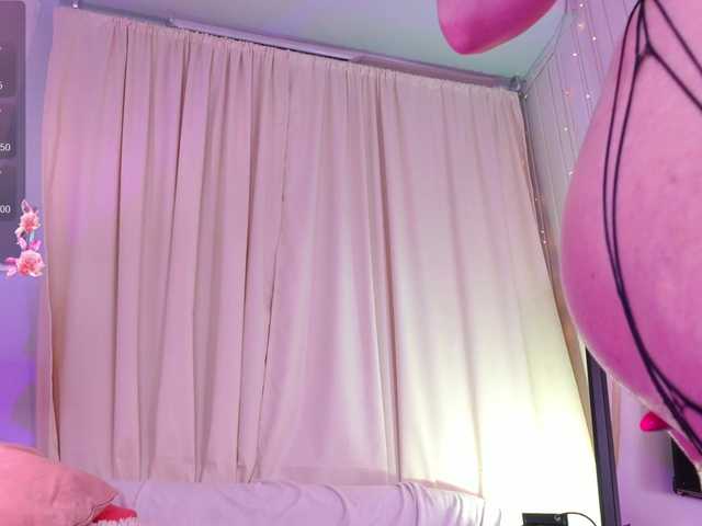 CrazyWine's BongaCams show and profile