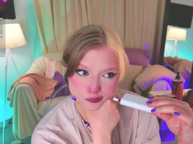 CrazyWine's BongaCams show and profile