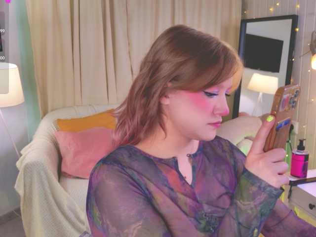 CrazyWine's BongaCams show and profile