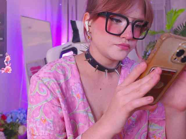 naked chat CrazyWine