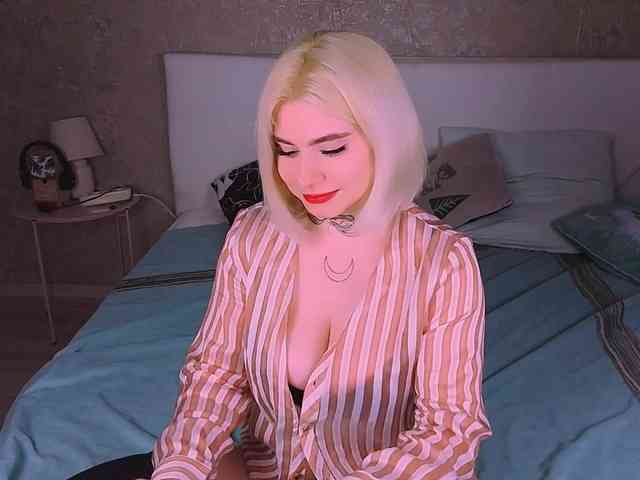 NikaRocks Live Webcam on BongaCams