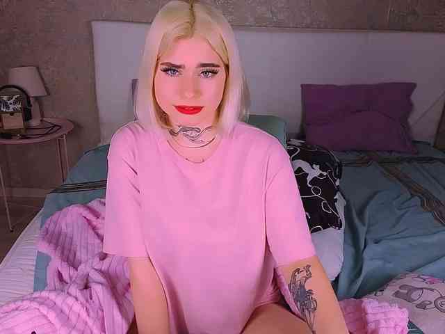 NikaRocks Live Webcam on BongaCams