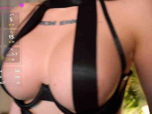 IamToxicRoxy Live Webcam on BongaCams