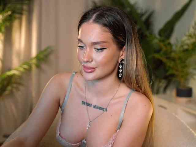 IamToxicRoxy webcam