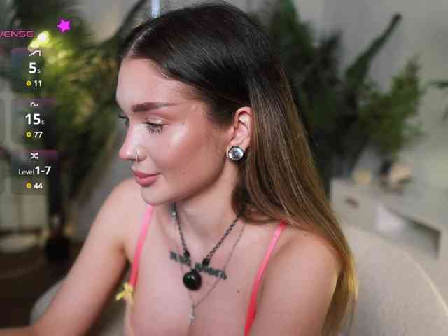 free online chat room IamToxicRoxy