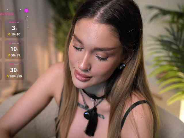 IamToxicRoxy webcam