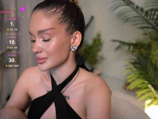 IamToxicRoxy webcam