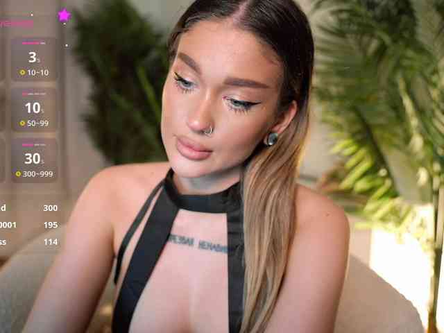 IamToxicRoxy webcam