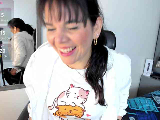 LauraHotties LauraHotties