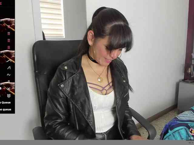 LauraHotties webcam