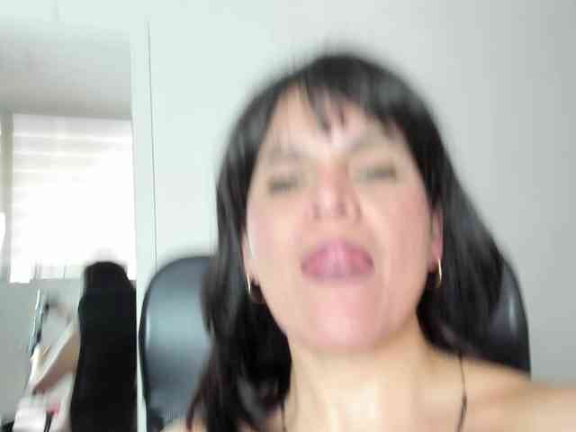 LauraHotties