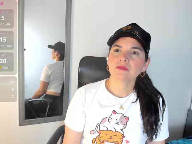 LauraHotties LauraHotties