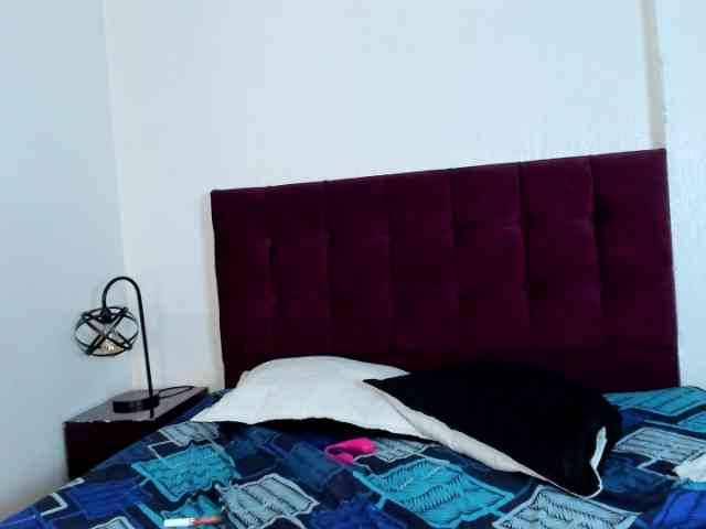LauraHotties webcam