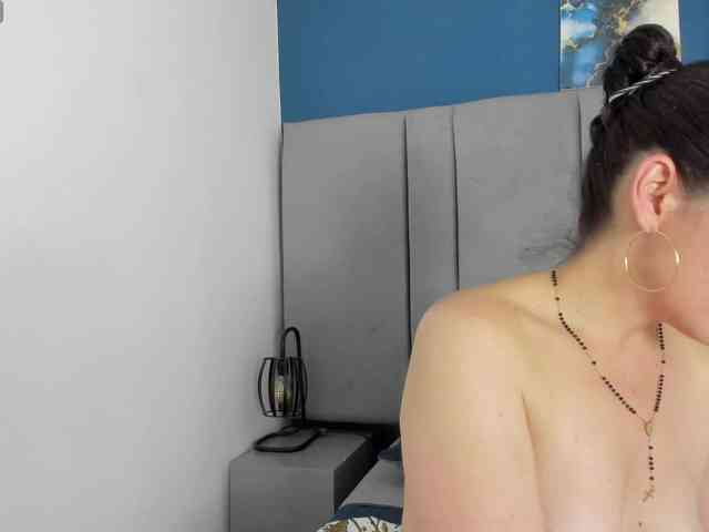 LauraHotties webcam