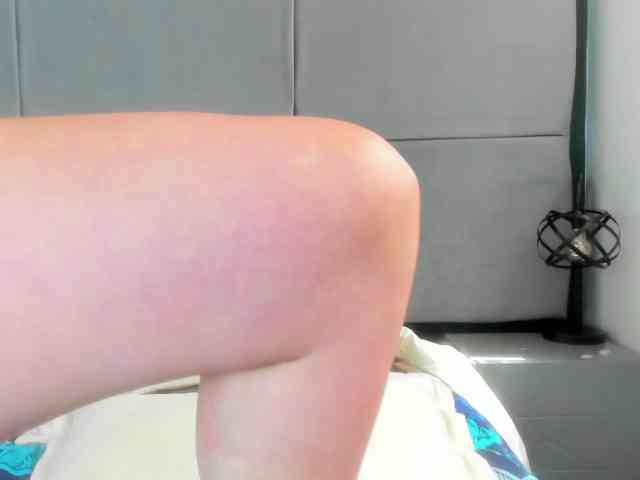 LauraHotties webcam