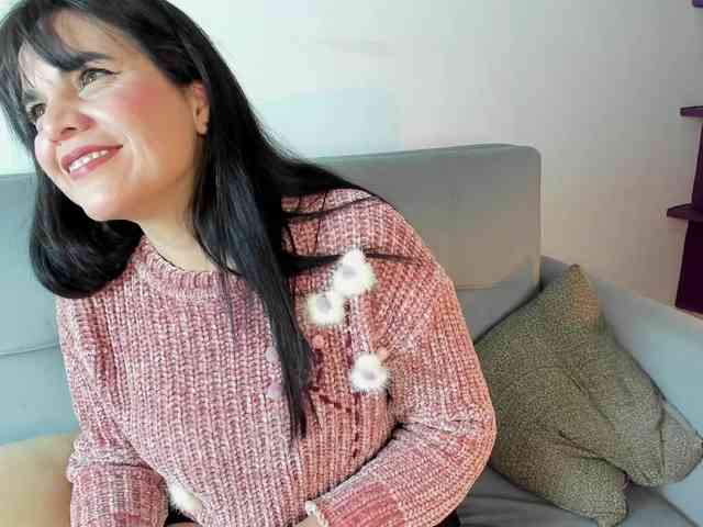 LauraHotties LauraHotties