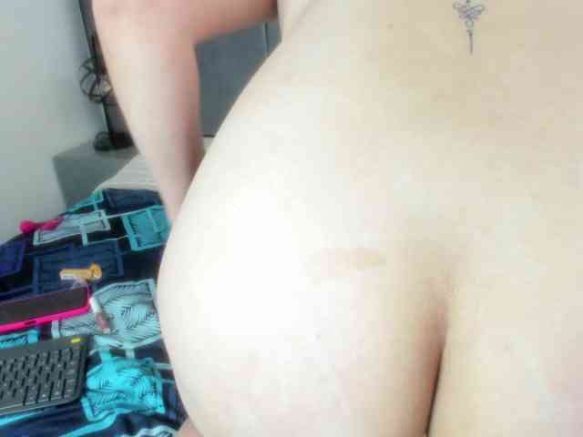 LauraHotties webcam