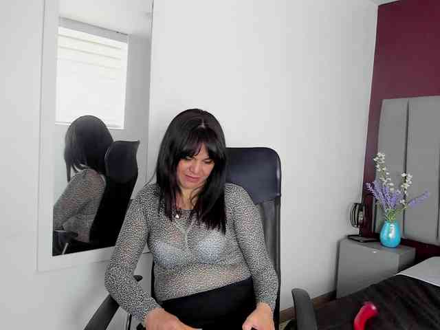 LauraHotties webcam