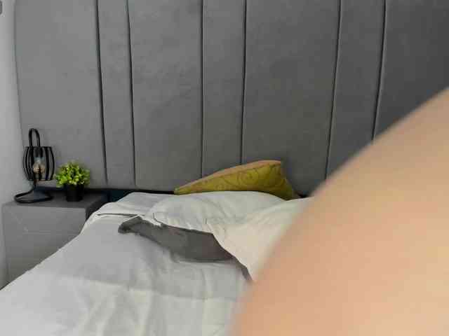 LauraHotties webcam